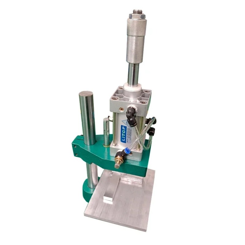Small Scale 200kg/h Pneumatic  - Soap Making Machine Small Scale recension och pris